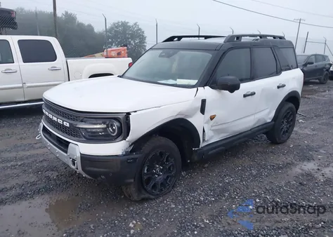 2025 Ford Bronco Sport Badlands z USA, uszkodzony, nr VIN 3FMCR9DA1SRE05812